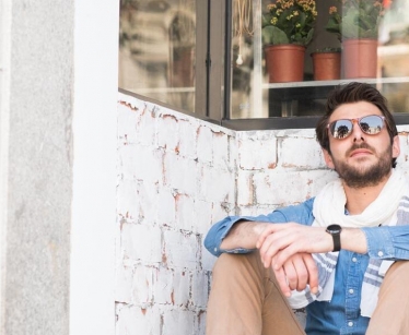 HOW TO CHOOSE SUNGLASSES
